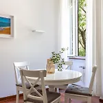 Casa Leone * Rome