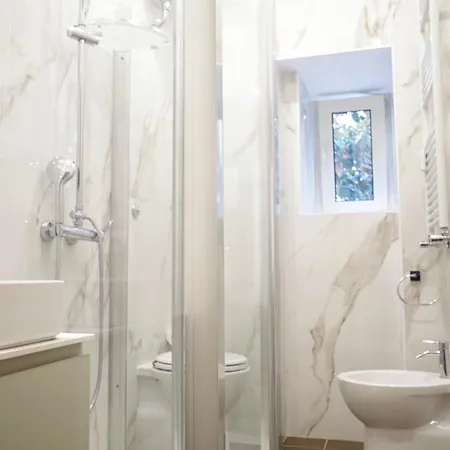 Casa Leone Апартаменты *